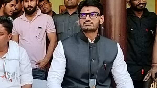 बड़े फैसले लेने की समाज तैयारी कर रहा