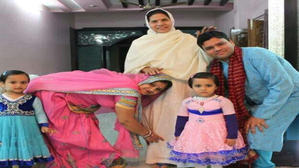 भरतपुर में मिठाई व्यवसाई हैं उदय सिंह सैनी भरतपुर में मिठाई व्यवसाई हैं उदय सिंह सैनी