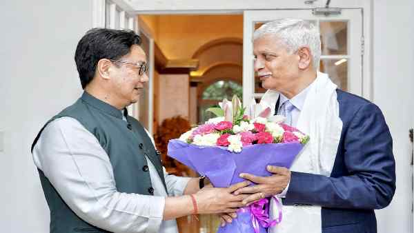 कानून मंत्रालय ने सीजेआई से मांगा अगले प्रधान न्यायाधीश का नाम