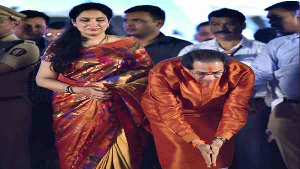 उद्धव की शिक्षा और परिवार