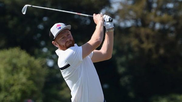 गोल्फ खेलते हुए लगी चोट