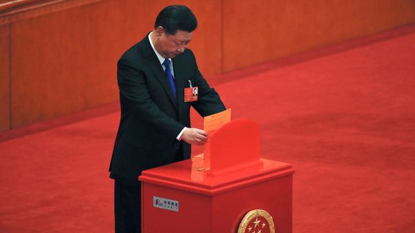 शी जिनपिंग का राजनीतिक भविष्य