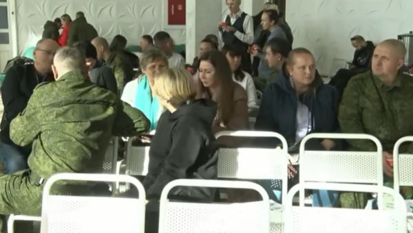 युद्ध से पहले सैनिकों की शादी युद्ध से पहले सैनिकों की शादी