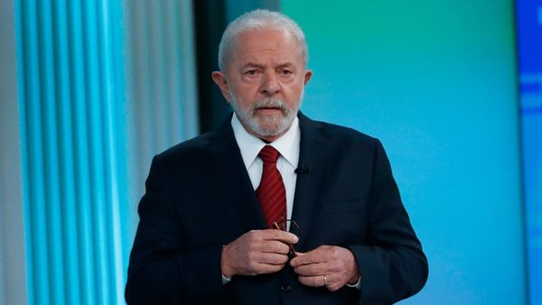 दोनों नेताओं के चुनावी वादे दोनों नेताओं के चुनावी वादे