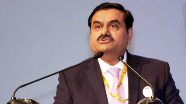 अडानी ग्रुप के शेयरों में भारी गिरावट