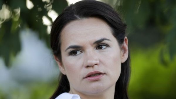 इन चर्चित हस्तियों का भी नाम भी है शामिल