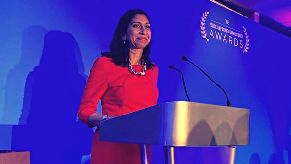 व्यापार समझौता को बताया Brexit के उद्देश्य के खिलाफ