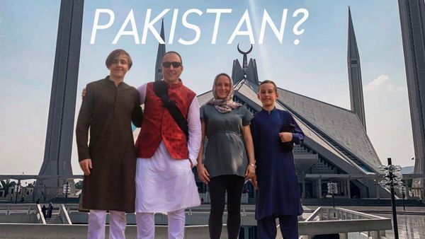 पाकिस्तान में काफी संख्या में रहते हैं US नागरिक