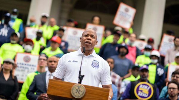 न्यूयॉर्क में 30 दिनों तक लागू रहेगा आपातकाल