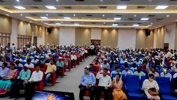 जीरो बैलेंस के खाते पर लोगों ने उड़ाए मजाक