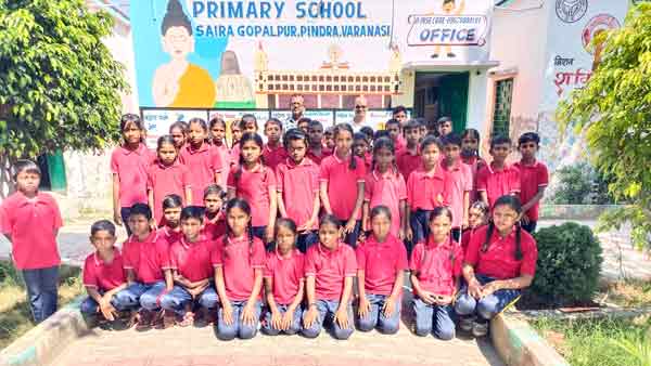 बच्चों का रहता है अलग-अलग परिधान