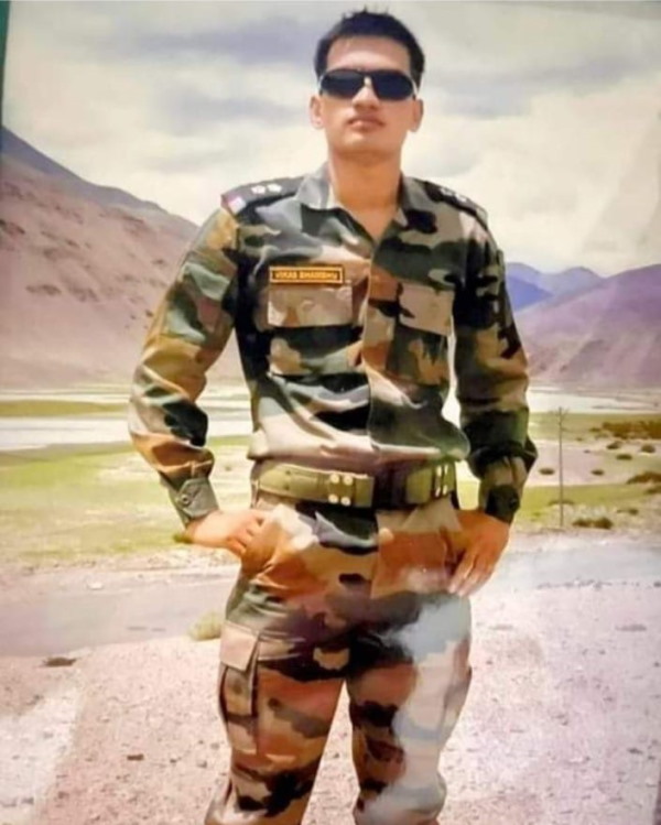 विकास का बचपन सीकर में बीता