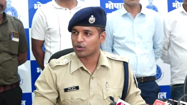 ढाबा मालिक पर कर्जा चढ़ने के कारण बने चोर ढाबा मालिक पर कर्जा चढ़ने के कारण बने चोर