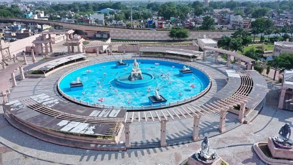 क्यूआर कोड स्कैन करते ही मिलेगी जानकारी 