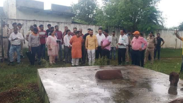 राष्ट्रीय बाल अधिकार संरक्षण आयोग के अध्यक्ष ने किया स्कूल का मुआयना राष्ट्रीय बाल अधिकार संरक्षण आयोग के अध्यक्ष ने किया स्कूल का मुआयना