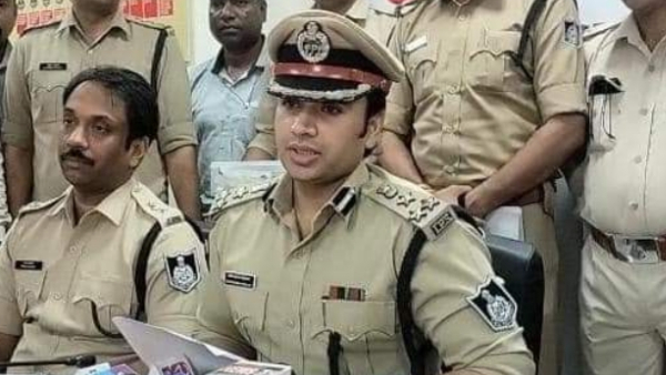 कोहेफिजा में चोर अलमारी में रखा सामान चुराकर ले गए