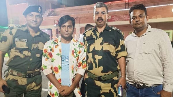 अलग-अलग जगह पर किया डांस 