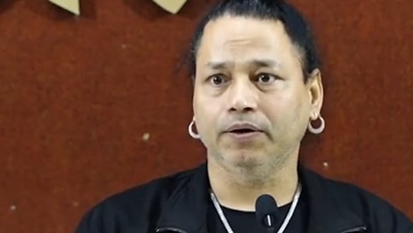 भारत जाग रहा है, मेरे भारतवासी जाग रहे हैं 