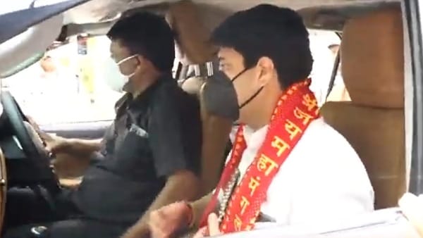 अचानक पहुंचे संघ कार्यालय 
