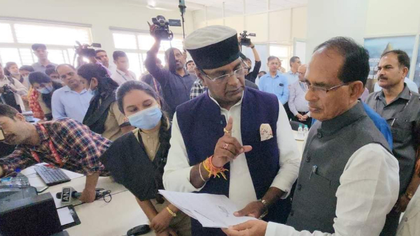 MBBS फर्स्ट ईयर की किताबों का ट्रांसलेटड वर्जन तैयार MBBS फर्स्ट ईयर की किताबों का ट्रांसलेटड वर्जन तैयार