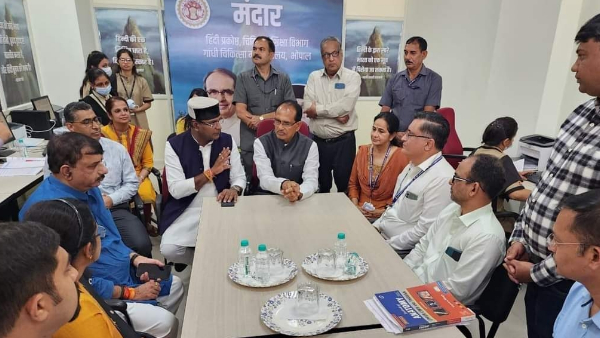 छात्रों ने मिलीजुली भाषा को ज्यादा सही बताया