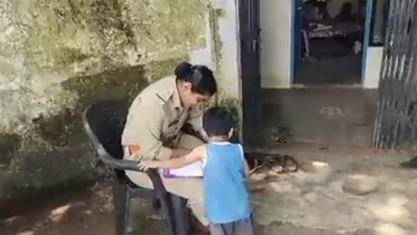 मासूम की मासूमियत सोशल मीडिया पर वायरल 