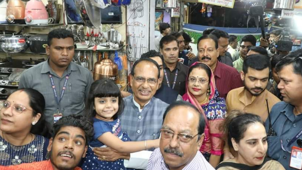 चारों तरफ मुझे आनंद और उल्लास : CM शिवराज