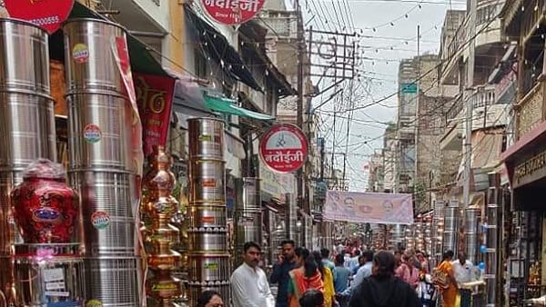 अच्छे खासे व्यापार की उम्मीद 