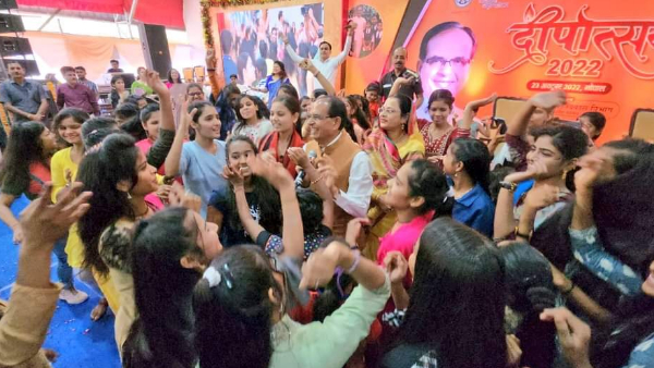 उत्कृष्ट प्रदर्शन करने वाले बच्चों को दिया जाएगा पुरस्कार