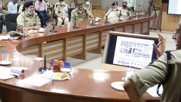सीएम ने की पुलिस विभाग की तारीफ सीएम ने की पुलिस विभाग की तारीफ