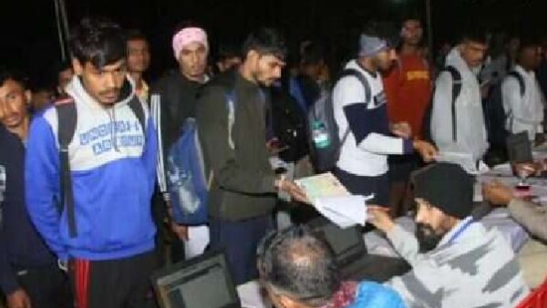 प्रदेश के कई जिलों से युवा हो रहे है शामिल