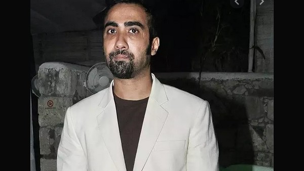 फिल्ममेकर्स पर कसा तंज