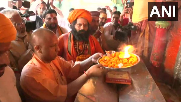 भावनात्मक तौर पर अयोध्या से योगी का जुड़ाव भावनात्मक तौर पर अयोध्या से योगी का जुड़ाव