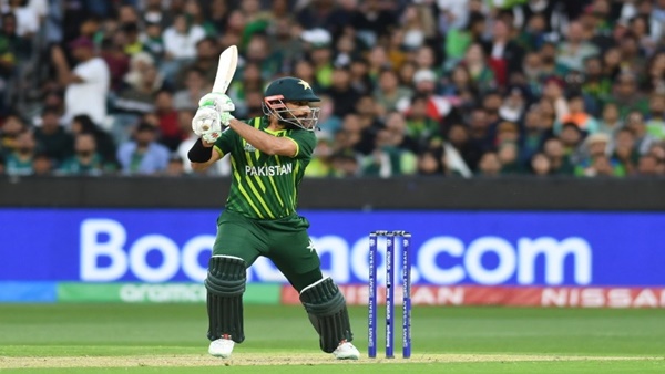 पाकिस्तान में दम रहता तो इंग्लैंड को 45/3 पर ही दबोच लेता