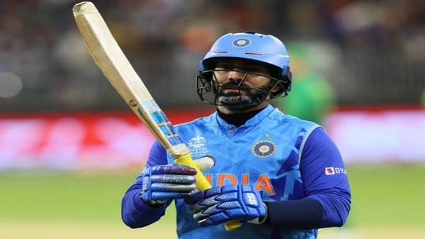 दिनेश कार्तिक खेलेंगे या ऋषभ पंत? दिनेश कार्तिक खेलेंगे या ऋषभ पंत?