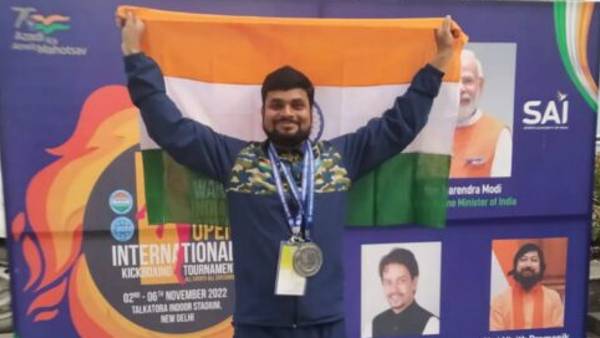 स्कूल कराटे टीम में नहीं मिली थी जगह