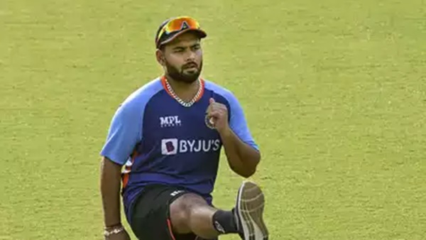 पंत ने बनाए महज 10 रन पंत ने बनाए महज 10 रन