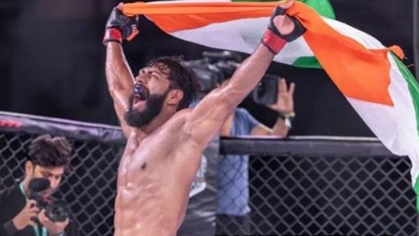 मैट्रिक्स फाइट नाइट श्यामानंद ने बुलंद किया झंडा