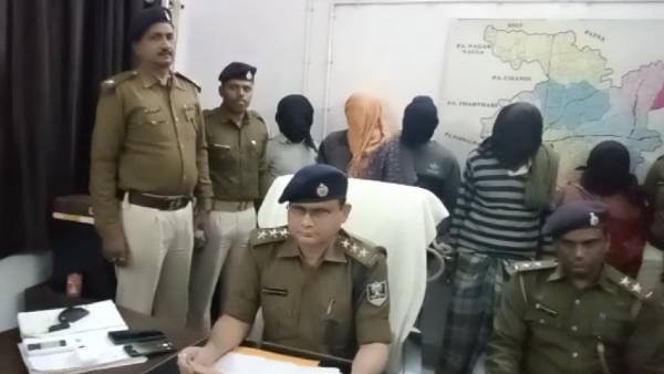 प्रेमी को मिलने के लिए प्रेमिका ने बुलाया घर