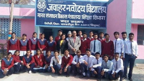 पढ़ाई के दौरान ही लिया आत्मनिर्भर बनने का फैसला 