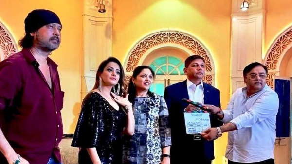 CS अमिताभ जैन और सीएम के सलाहकार गौरव द्विवेदी ने दिया क्लैप शॉट CS अमिताभ जैन और सीएम के सलाहकार गौरव द्विवेदी ने दिया क्लैप शॉट