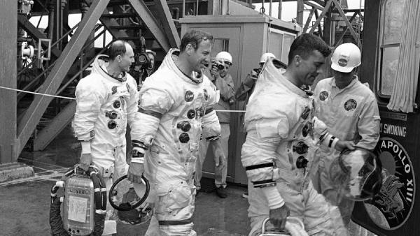 ब्लैक-एंड-व्हाइट तस्वीरें ब्लैक-एंड-व्हाइट तस्वीरें