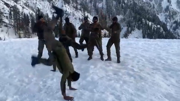 लोगों का जीता दिल