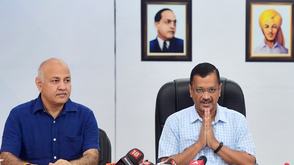 'आप' और बीजेपी के बीच वाकयुद्ध