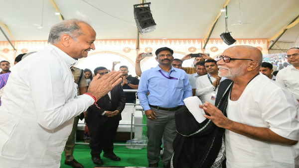 युवाओं से कर सकते हैं मुलाकात युवाओं से कर सकते हैं मुलाकात