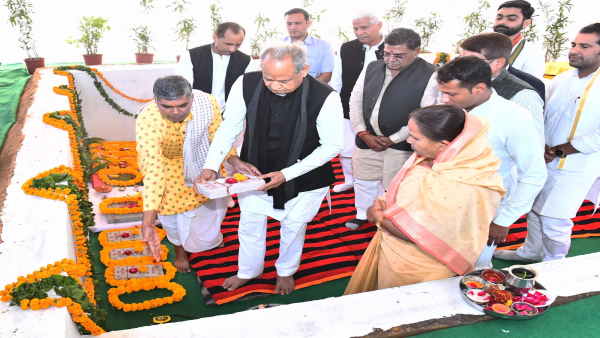 राजस्थान के प्रभारी पद से हटना चाहते हैं माकन