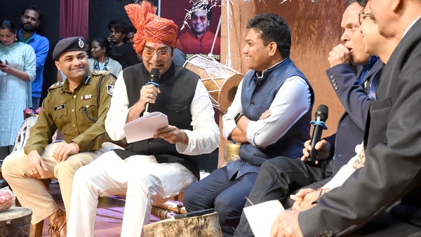 सागर विवि में पढ़े हैं आशुतोष राणा, यहीं आध्यात्मिक गुरु मिले