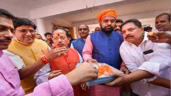 1) बिहार में बीजेपी अकेले चुनाव लड़ सकती है 1) बिहार में बीजेपी अकेले चुनाव लड़ सकती है