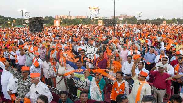 पहले चरण पार्टी से निलंबित 7 बागी