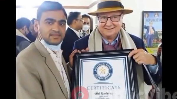 तिल से योगी की तस्वीर भी बनाई थी